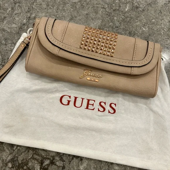 GUESS CLUTCH - Picture 2 of 7